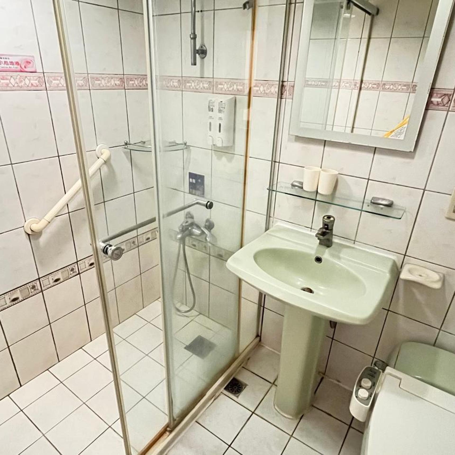 Sin Fu Business Hotel 34/37