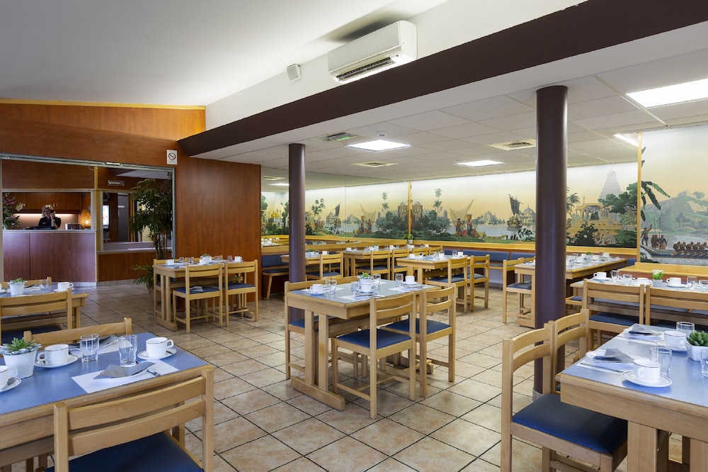 B&B HOTEL Strasbourg Nord Mundolsheim 31/42