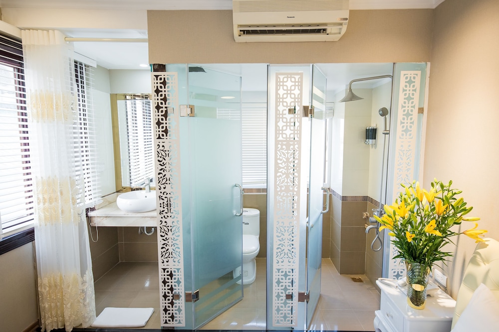 Little Hanoi Deluxe Hotel 55/55