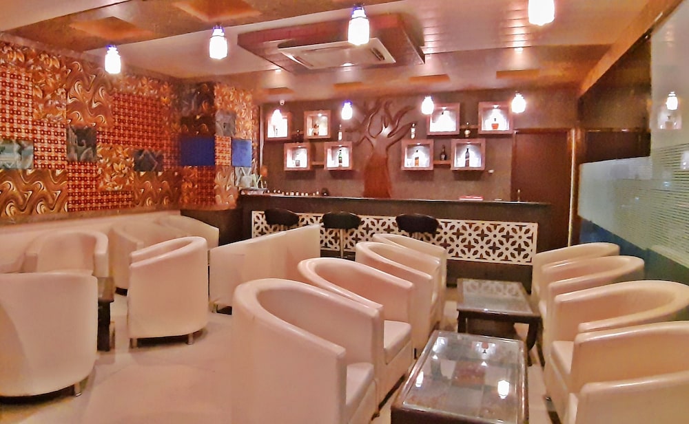 Spring Sky Mughalsarai By ShriGo Hotels 23/33
