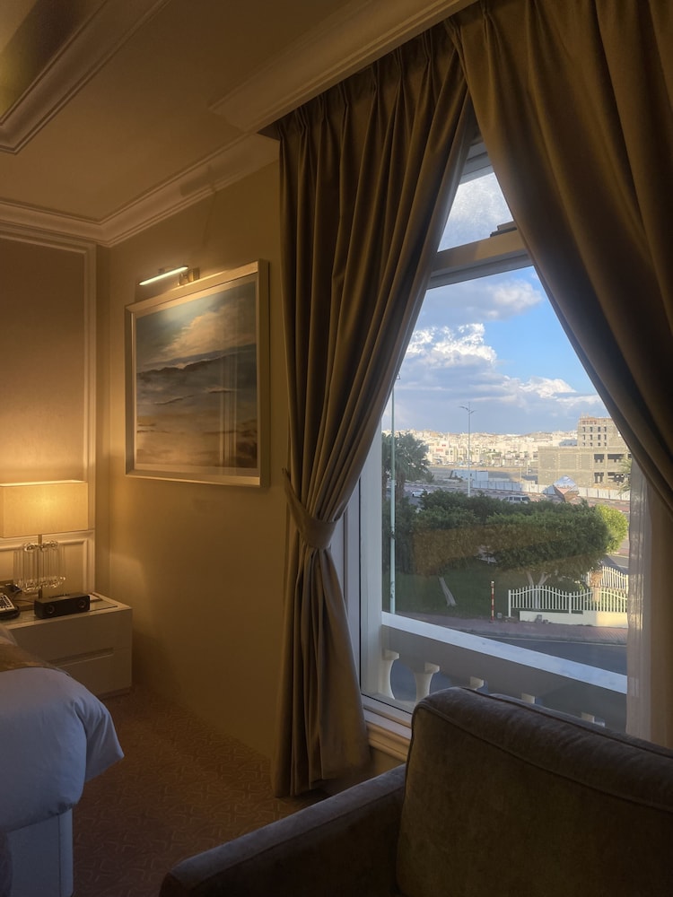 Remaj Hotel 18/51