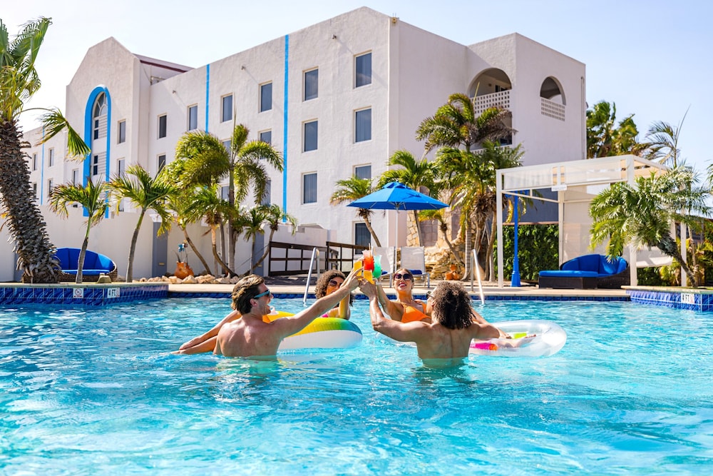TRYP by Wyndham Aruba Adults Only Hotel 67/75
