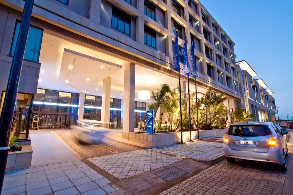 Garden Court Umhlanga 28/33