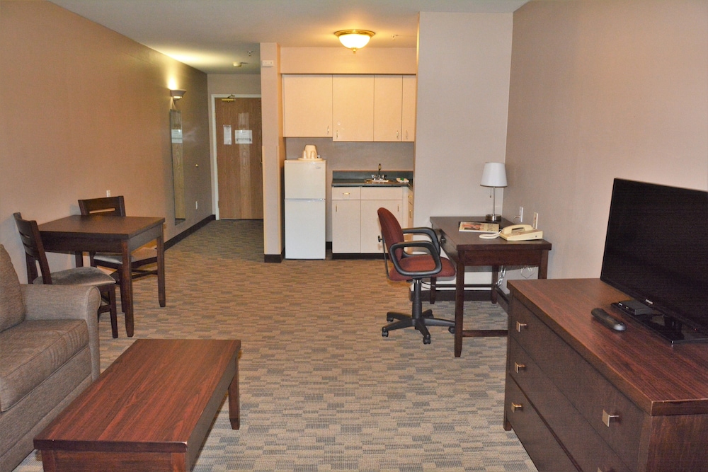 Fairbridge Inn And Suites Dupont 40/54