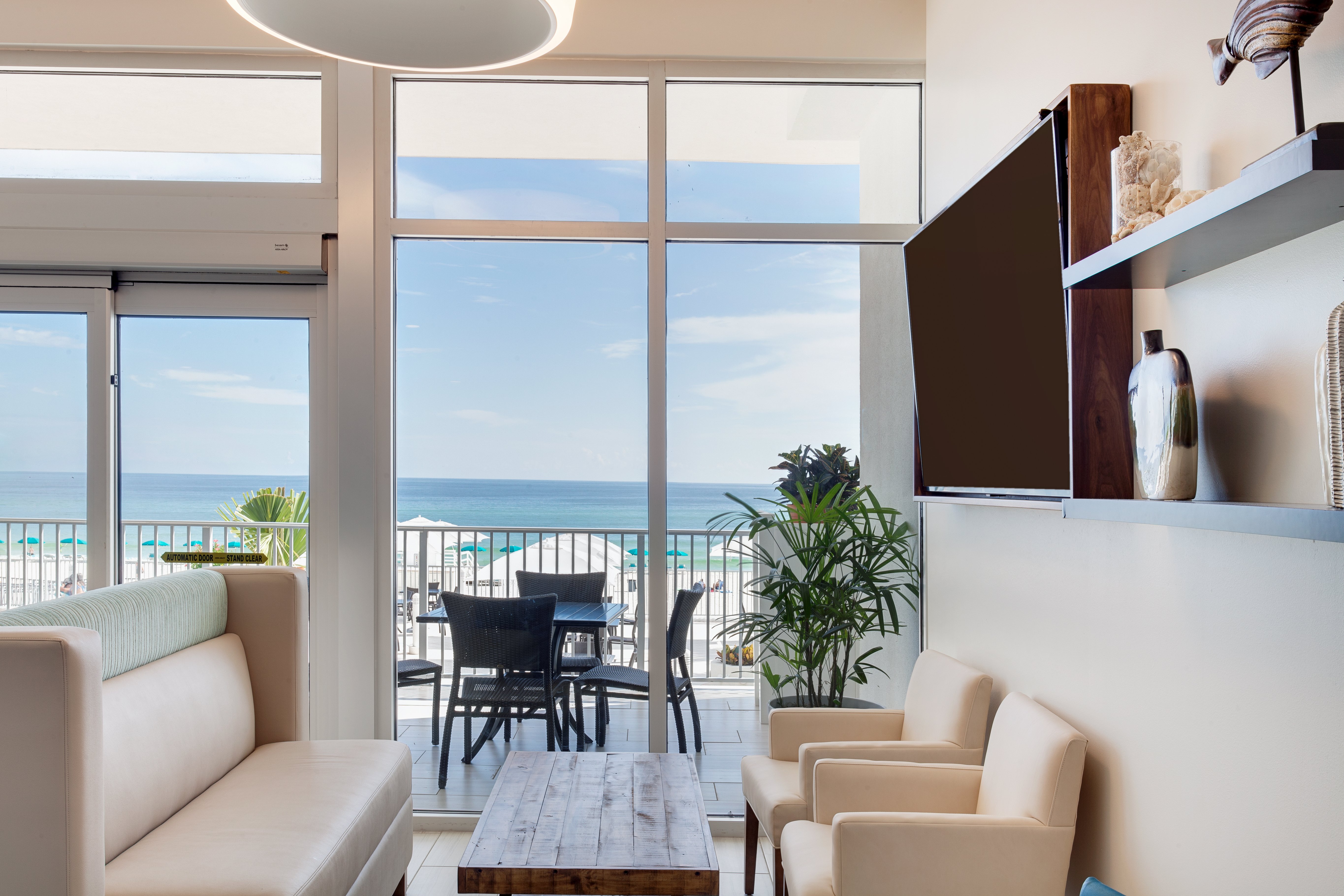 Holiday Inn Express Suites Panama City Beach 27/50