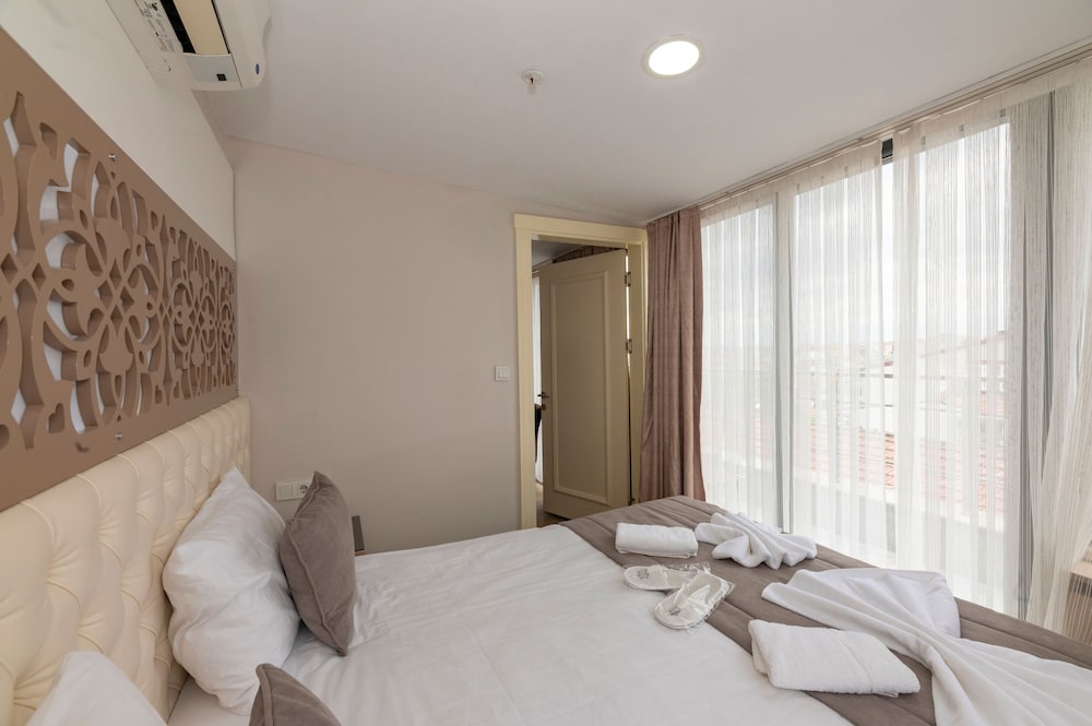 Taksim Peri Suite 8/50