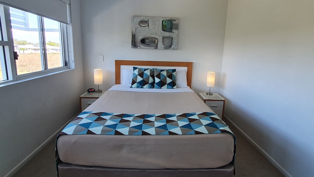 Koola Beach Apartments 27/63
