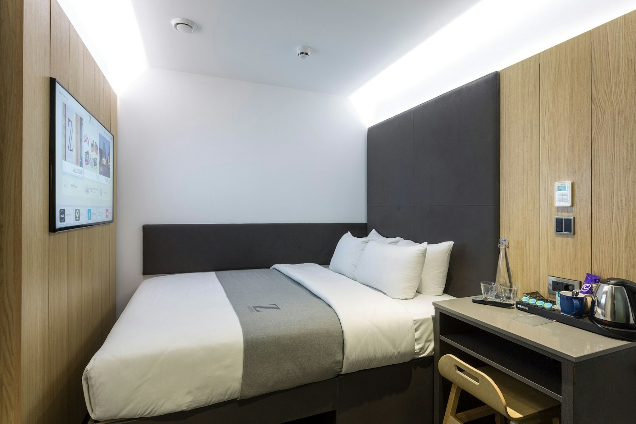 The Z Hotel City 4/24