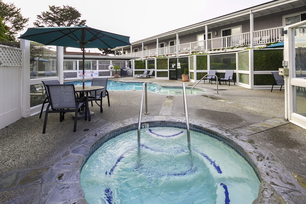 Monterey Bay Lodge 11/71