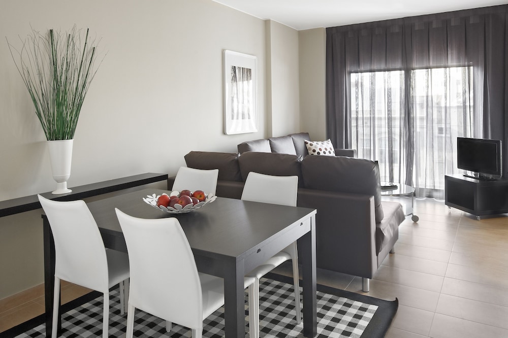 Gran De Gracia Apartments 18/24