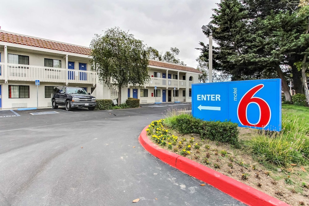 Motel6 Salinas, CA - North Monterey Area in SALINAS - CA
