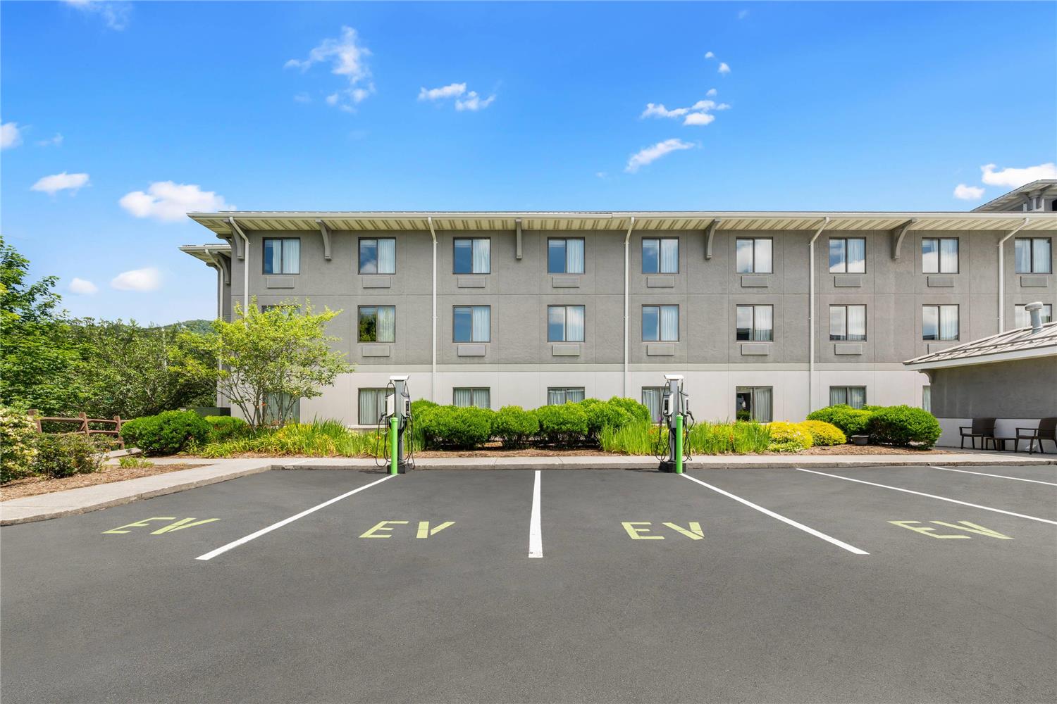 Sleep Inn Boone University Area 19/21
