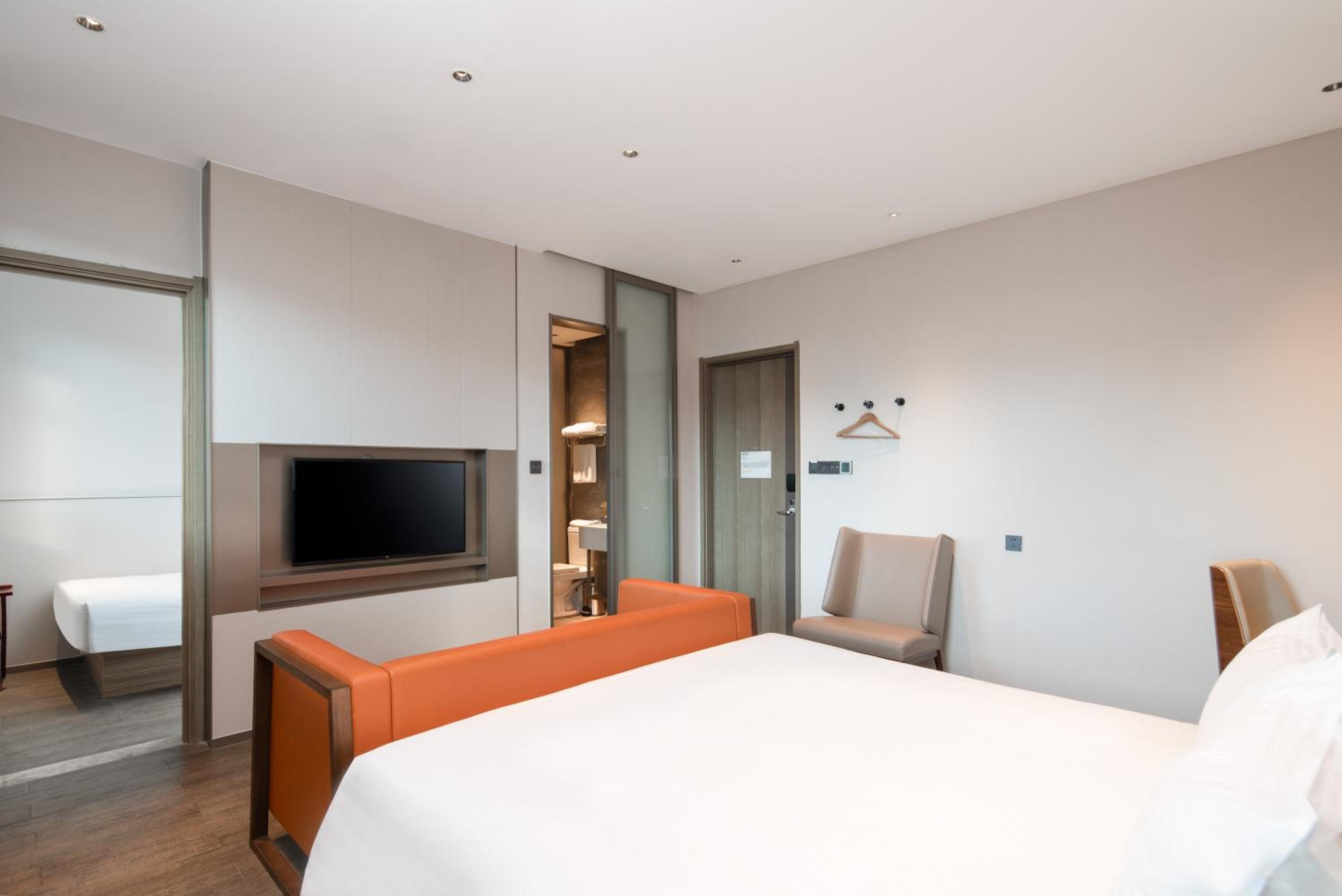 Deluxe, Double Bed, No Window