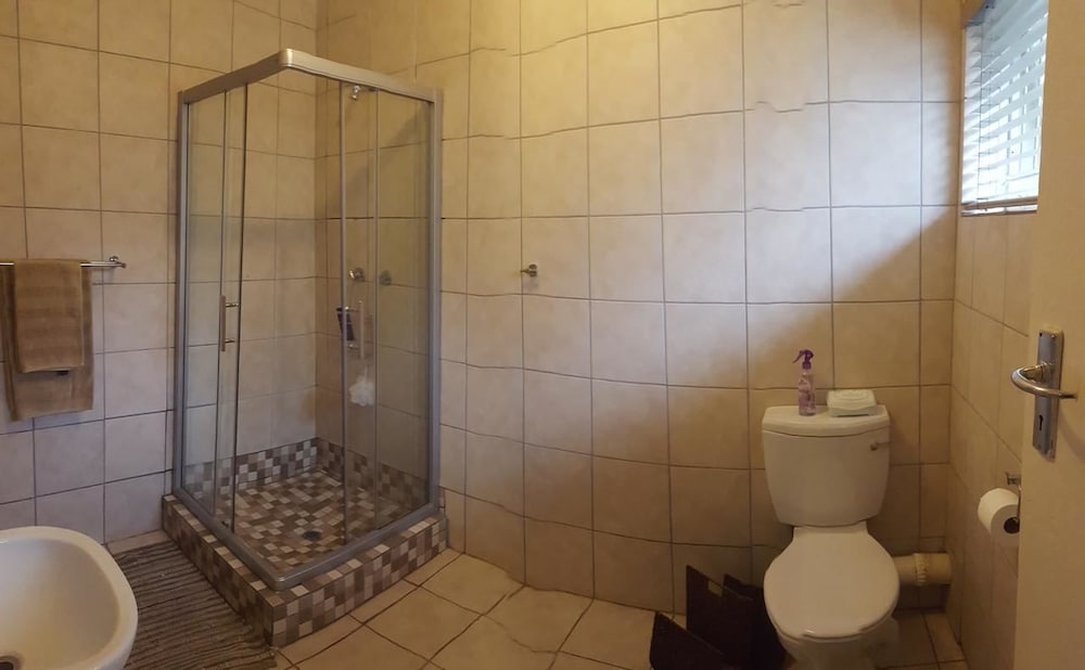 Danlee Overnight Accomodation 42/50