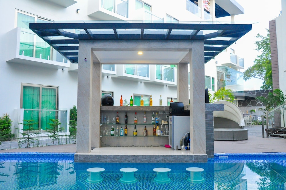 Eloisa Royal Suites in LAPU-LAPU