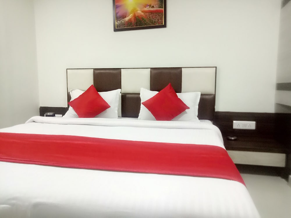 HOTEL LAKE PALACE 6/32