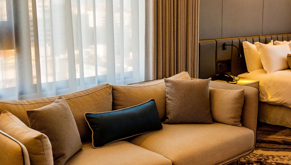 JSL hotel 53/70