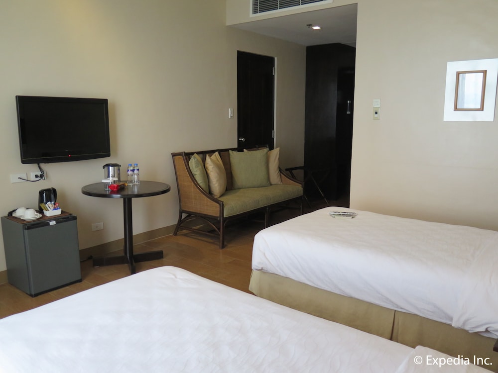 Summit Ridge Tagaytay 16/74