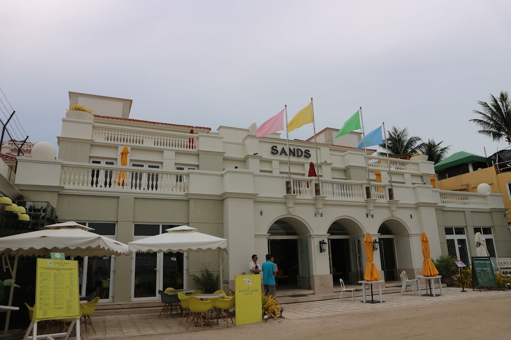 Boracay Sands Hotel 8/74