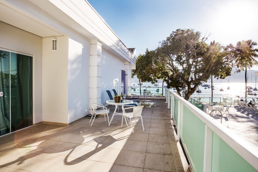 Ilhabela Hotel 43/50