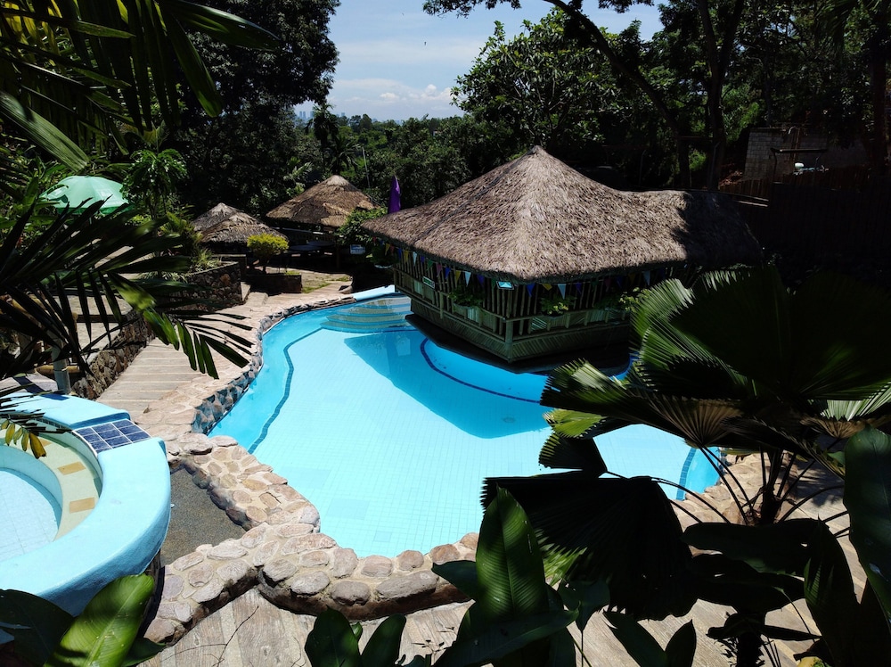 Loreland Farm Resort 11/66