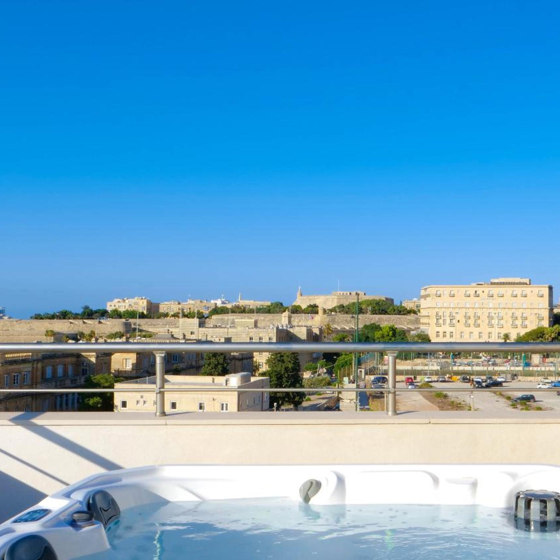Tritoni Valletta Boutique Hotel 44/50