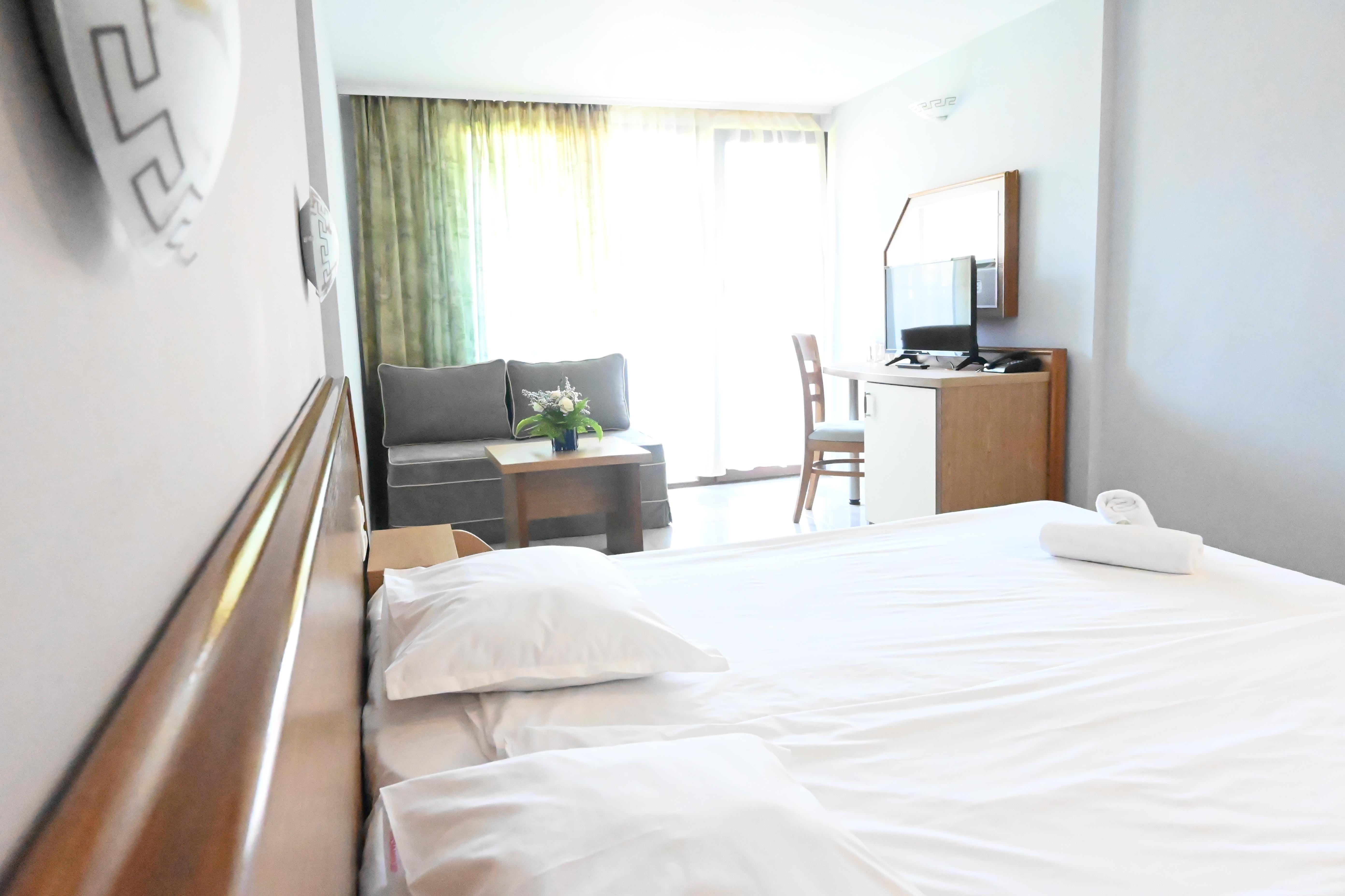 Economy, Single, Balcony