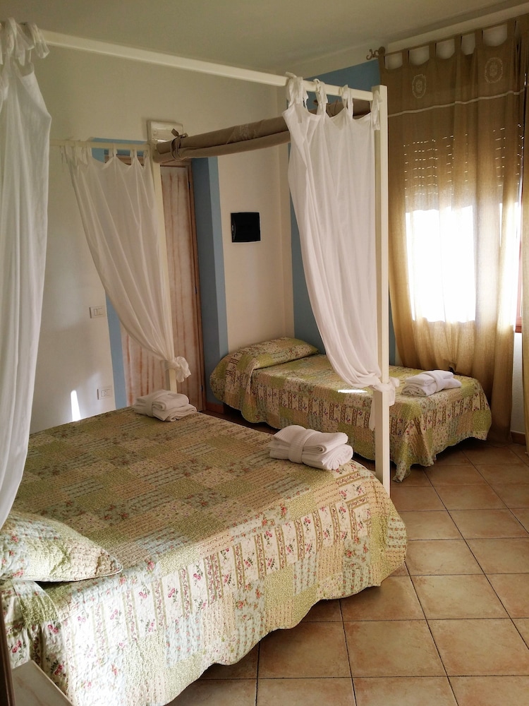 Room, Quadruple, Double and Bunk Bed, Sea View