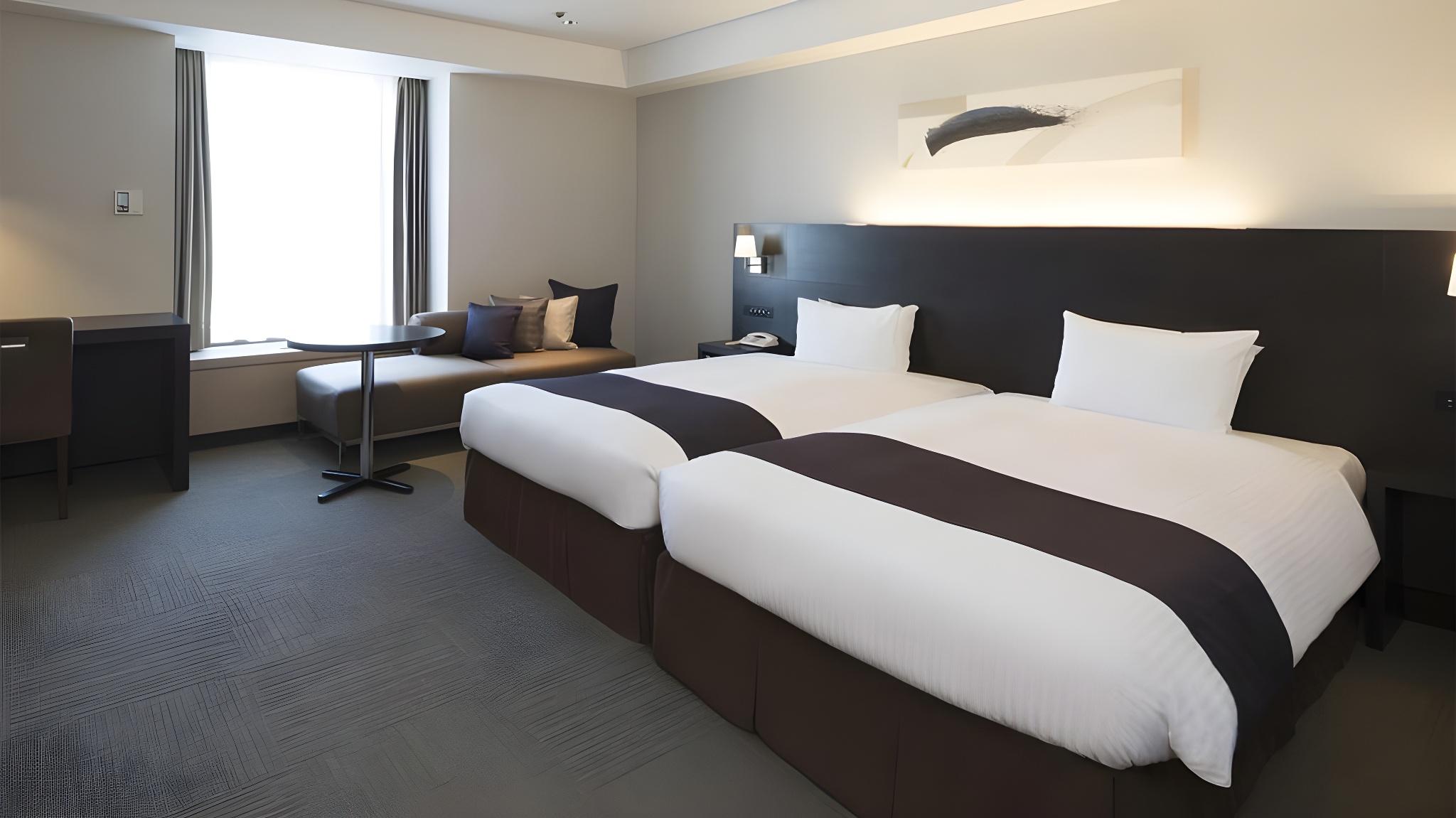 Hollywood, Twin Beds, Large