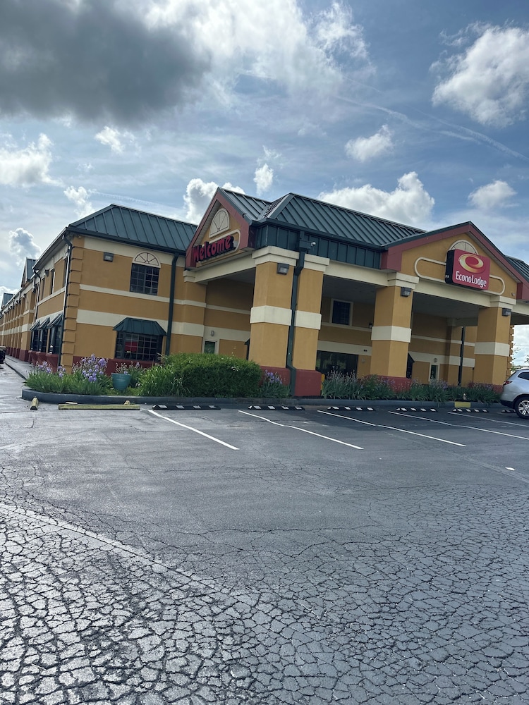Econo Lodge Berea 5/37