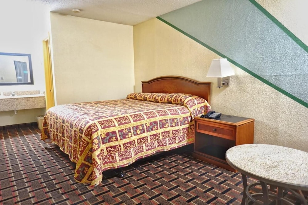 Americas Best Value Inn Augusta Fort Gordon 14/23