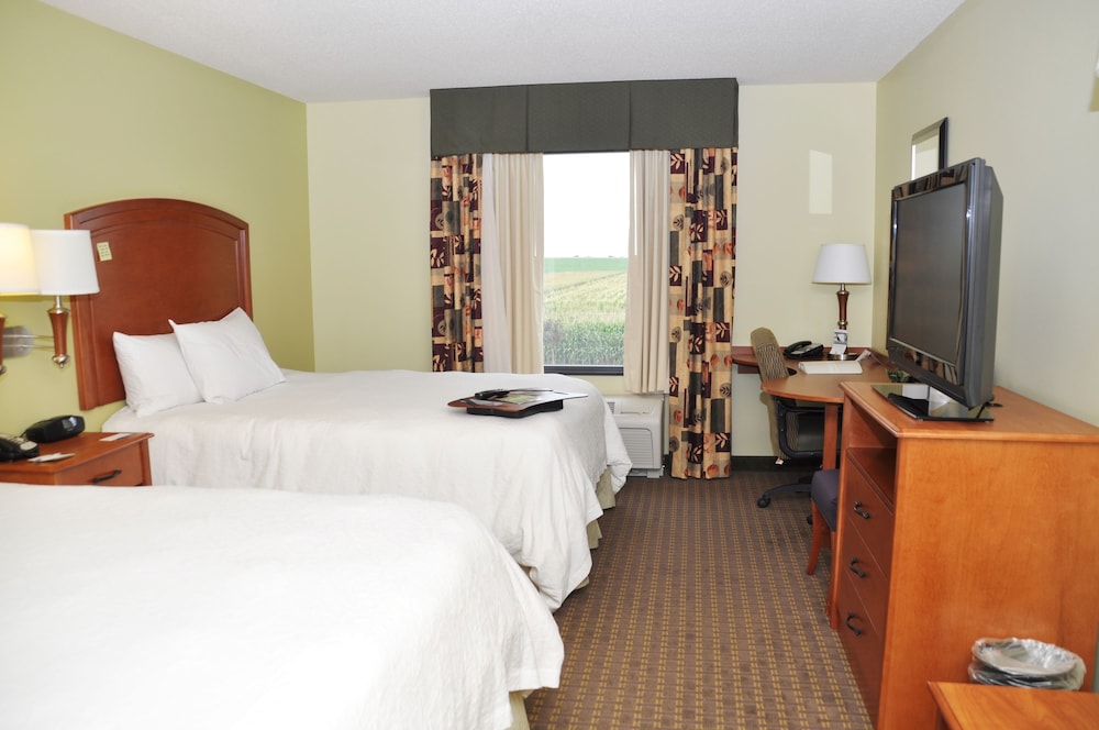 Hampton Inn Macomb 10/63