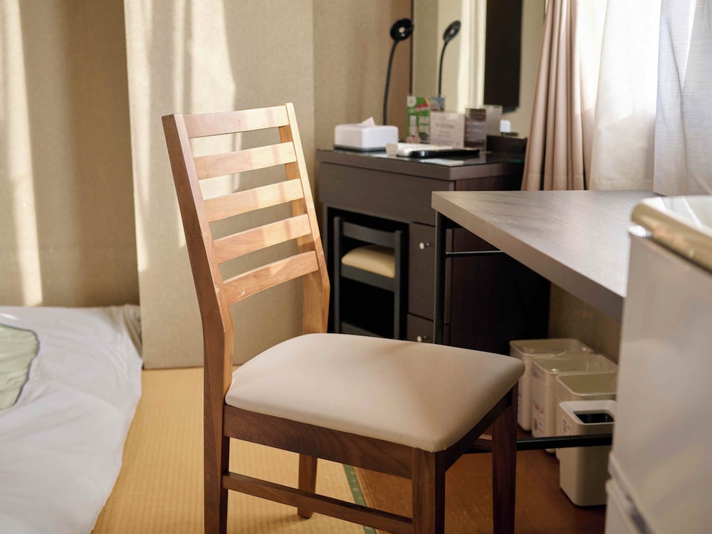 Okasan Hotel 42/58