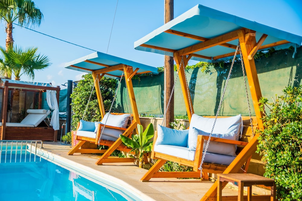 Thalassa Apartments 20/50
