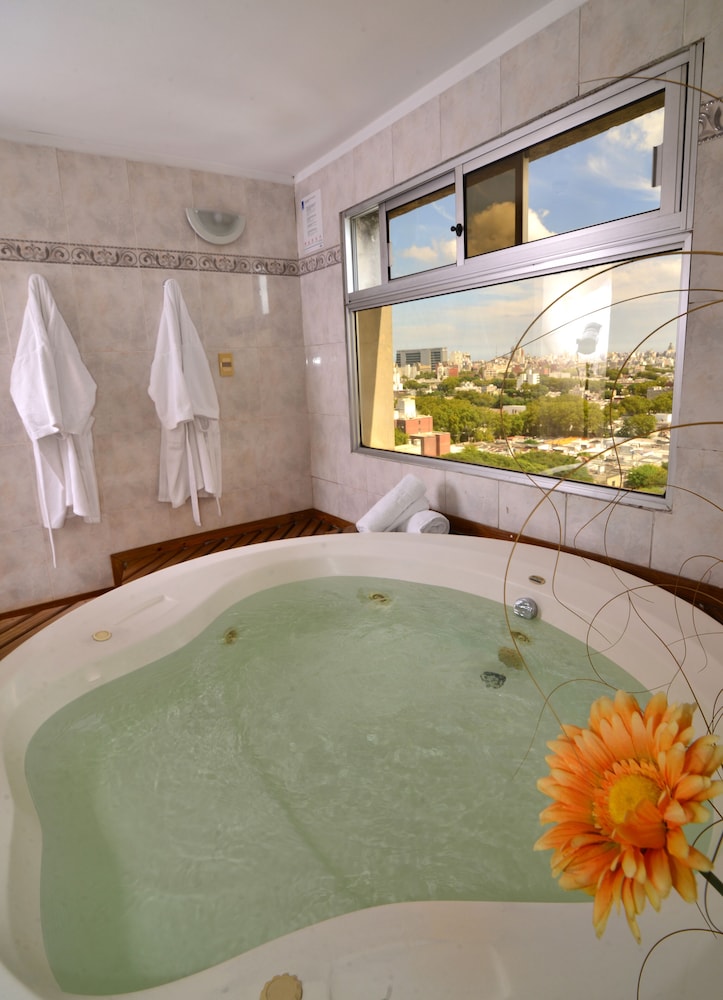 Alfa Suites 19/45