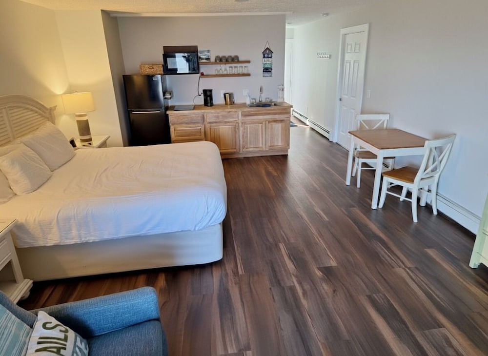 Pointes North Beachfront Hotel 29/72