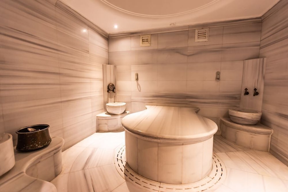 Celik Palas Convention Center And Thermal Spa 24/50