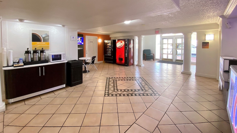 Motel6 Beaumont, TX 8/61