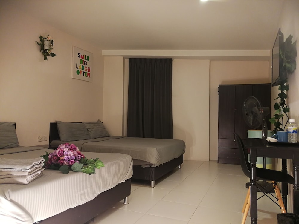 Live Com Hotel 26/30