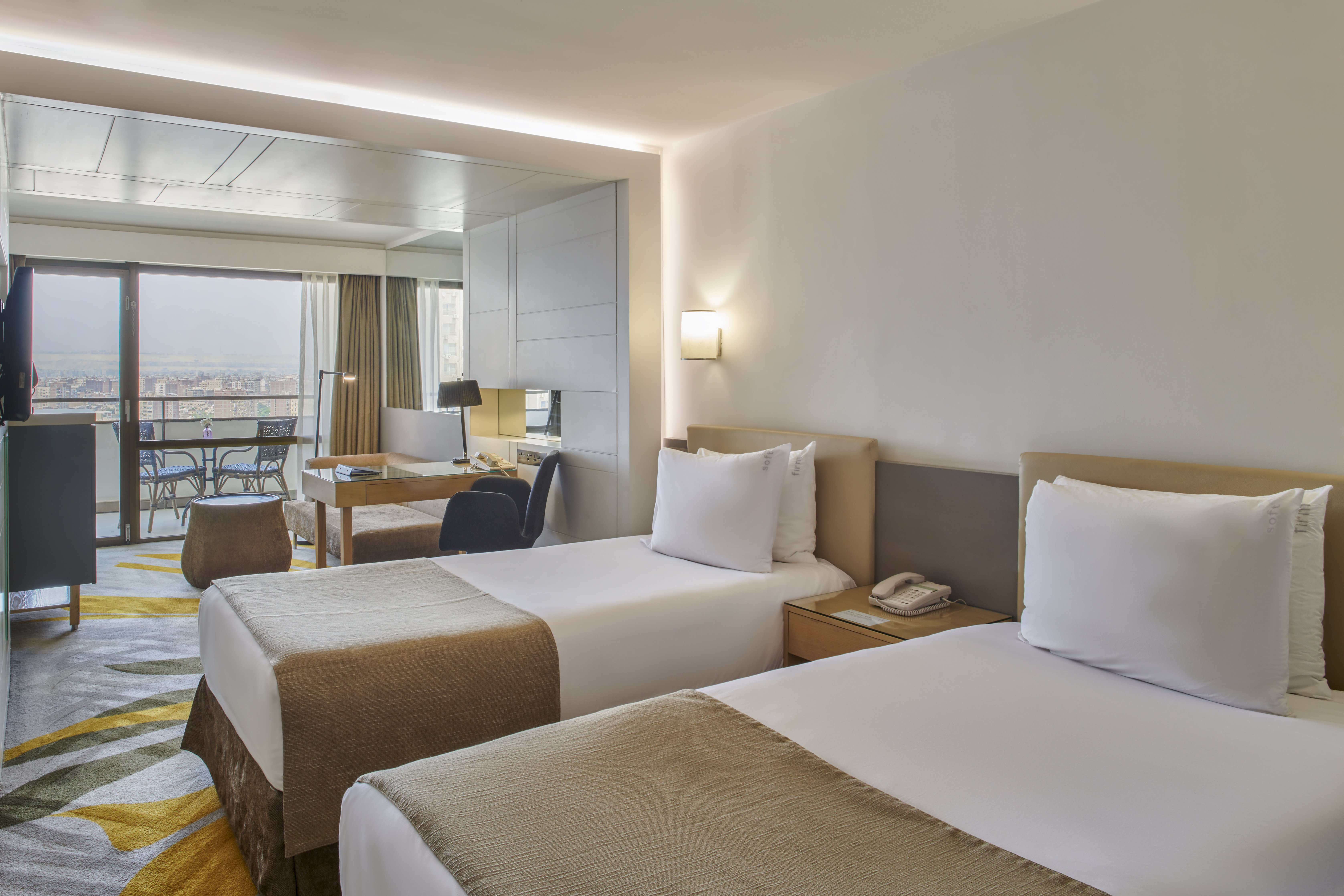 Holiday Inn Cairo Maadi 11/25