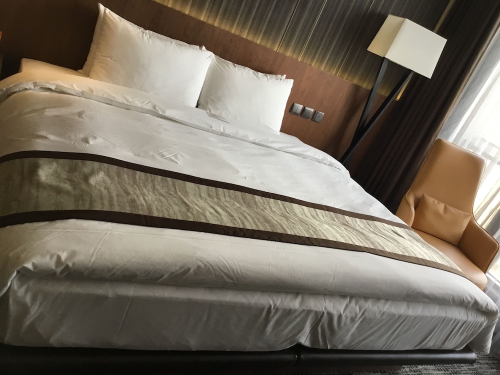 Hotel In 15/52