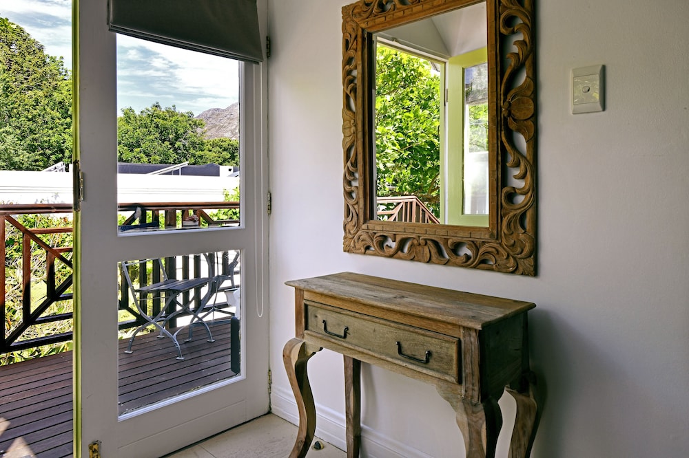 Ashbourne House Guest House 93/93