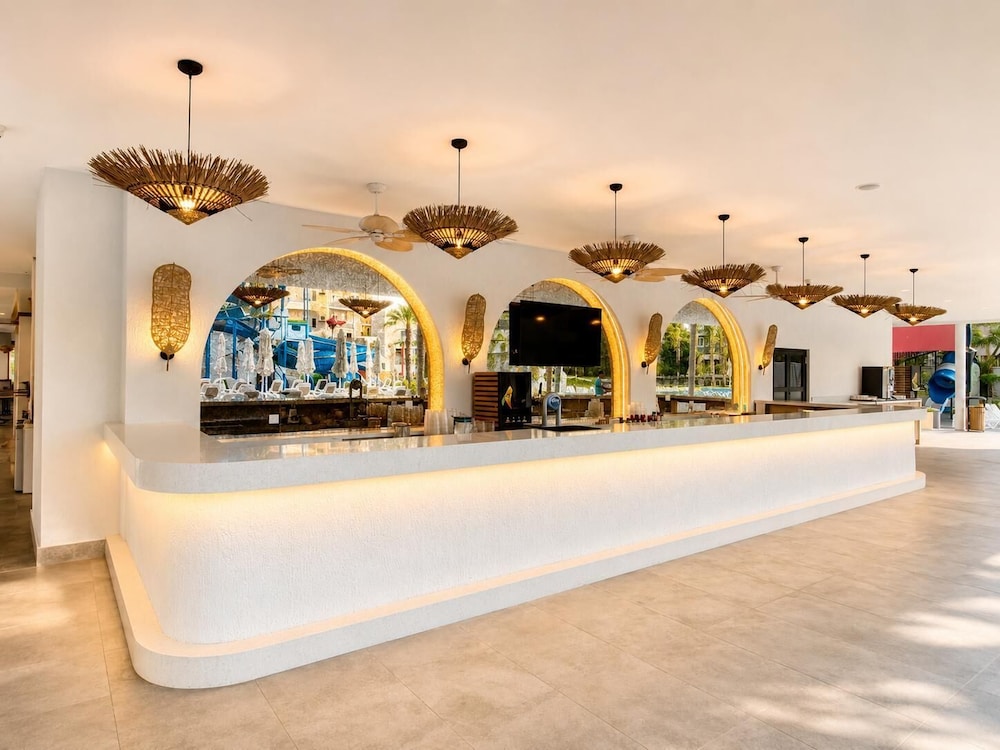 Blue Wave Suite Hotel - All Inclusive 9/49