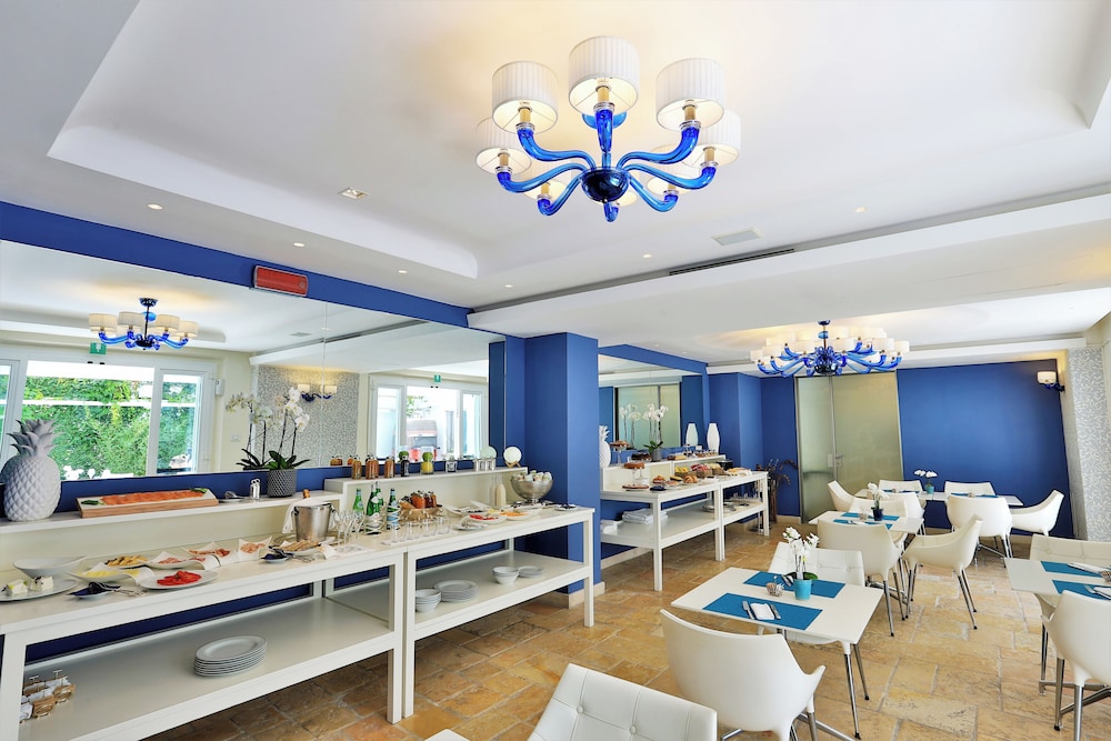 Villa Blu Capri Hotel 57/68