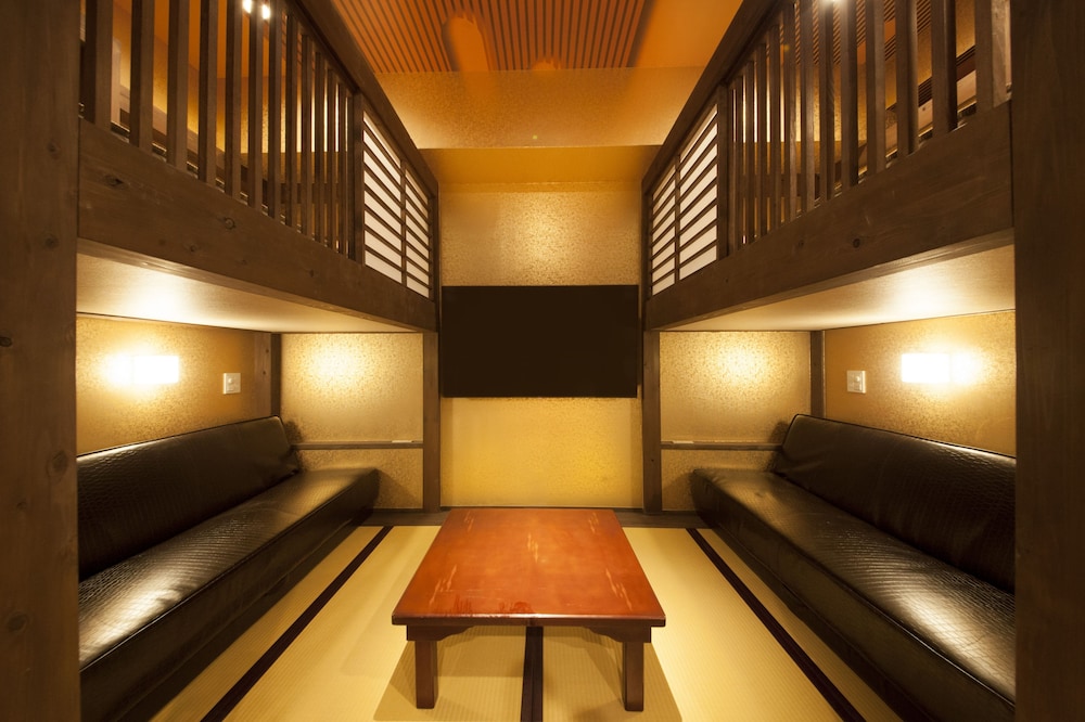 Centurion Hotel Ueno 65/74