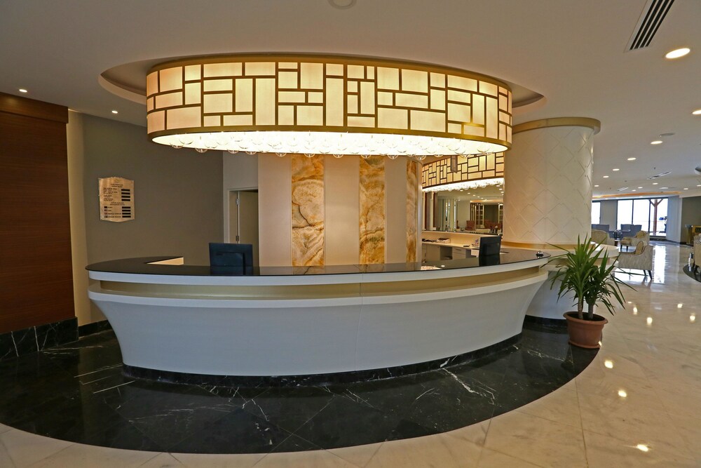 Calido Maris Hotel 7/60