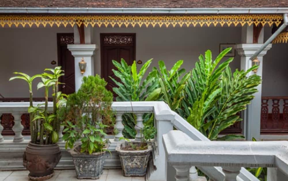 MOUANG LUANG HOTEL 44/47