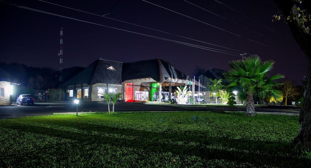 Chrismar Hotel Livingstone 40/41
