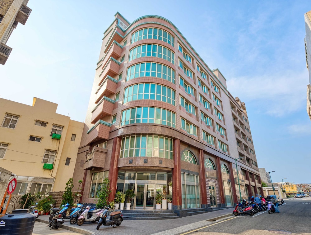 Jih Lih Hotel 33/38