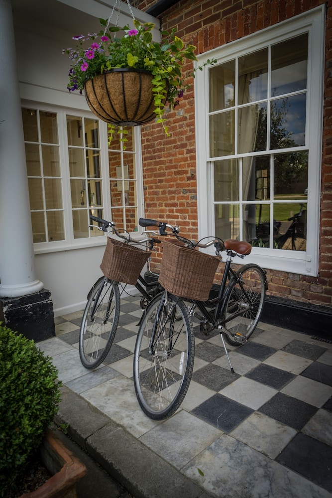 Stoke Place Hotel 8/59